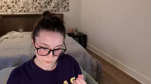 Miss Audrey online show from 02.24.25