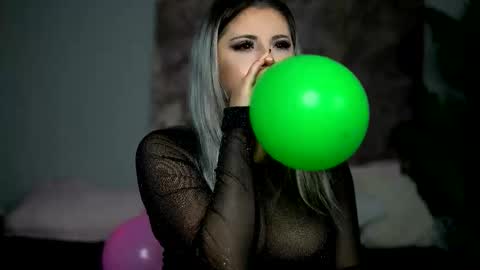 Snapshot of audreysosa chatting on 11.12.25 AudreySosa online show from 11.12.25