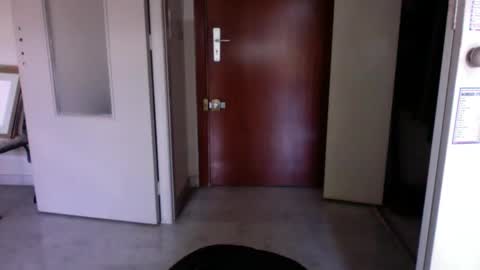 Snapshot of auguste061400 chatting on 01.15.25 auguste061400 online show from 01.15.25