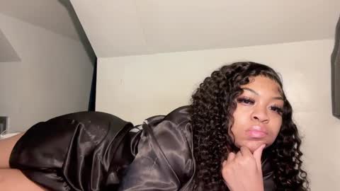 Snapshot of aunyxxx chatting on 01.22.25 aunyxxx online show from 01.22.25