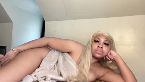 Snapshot of aunyxxx chatting on 02.20.25 aunyxxx online show from 02.20.25