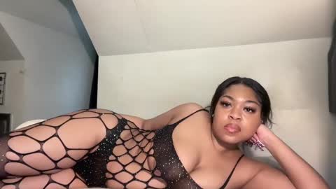 Snapshot of aunyxxx chatting on 10.11.25 aunyxxx online show from 10.11.25