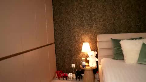 Aura online show from 05.20.26