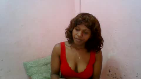 Snapshot of aurelia107 chatting on 06.19.26 aurelia107 online show from 06.19.26