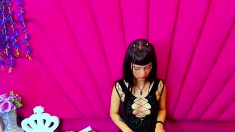 Snapshot of aurora18palmer chatting on 12.04.24 aurora online show from 12.04.24