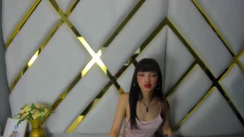 Snapshot of aurora18palmer chatting on 12.19.24 aurora online show from 12.19.24