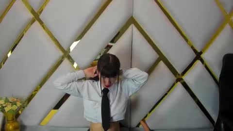 Snapshot of aurora18palmer chatting on 12.20.24 aurora online show from 12.20.24