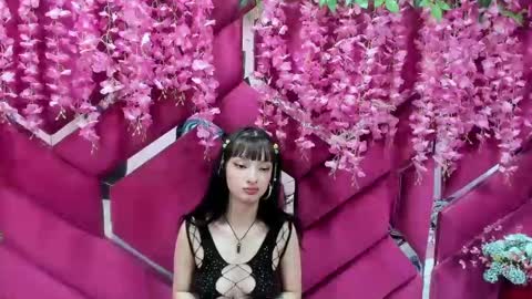 Snapshot of aurora18palmer chatting on 02.11.25 aurora online show from 02.11.25