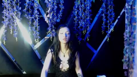 Snapshot of aurora18palmer chatting on 09.13.25 aurora online show from 09.13.25