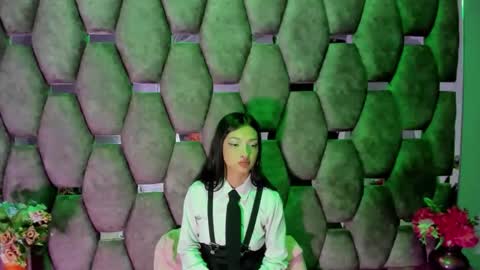 Snapshot of aurora18palmer chatting on 12.18.25 aurora online show from 12.18.25