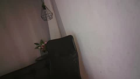 Snapshot of aurora_ath chatting on 12.27.24 Aurora ath online show from 12.27.24