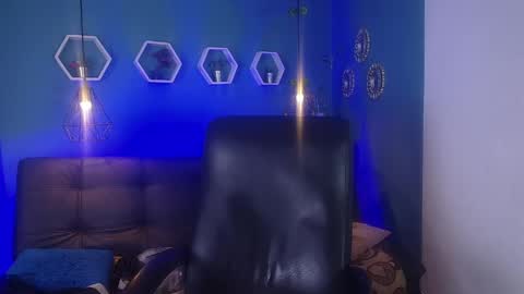 Snapshot of aurora_ath chatting on 04.15.26 Aurora ath online show from 04.15.26