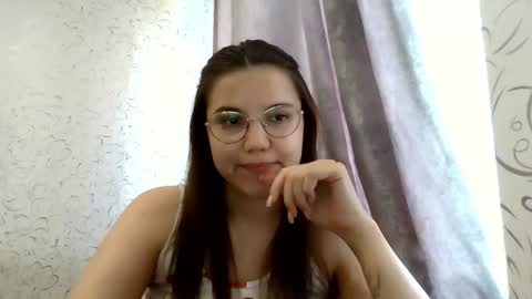 Snapshot of aurora_breeze chatting on 07.28.26 Kiara Xanthe online show from 07.28.26