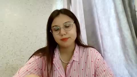 Snapshot of aurora_breeze chatting on 08.03.26 Kiara Xanthe online show from 08.03.26