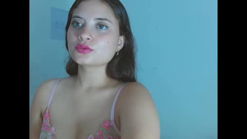 Snapshot of aurora_lenovic chatting on 03.01.25 aurora_lenovic online show from 03.01.25