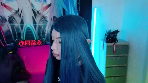 Snapshot of aurora_natsuki chatting on 11.06.25 AURORA NATSUKI online show from 11.06.25