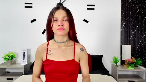 Snapshot of aurora_petitee chatting on 03.27.26 Aurora online show from 03.27.26