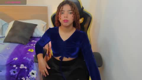 Snapshot of aurora_rodriguez chatting on 02.04.25 aurora_rodriguez online show from 02.04.25