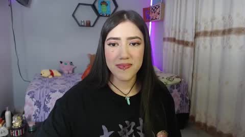 Snapshot of aurora_shy_ chatting on 01.24.25 Aurora online show from 01.24.25