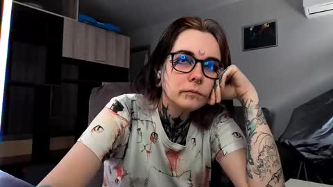 Milana online show from 10.02.25