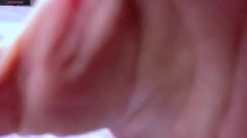 Snapshot of aurorablusssh_ chatting on 12.13.25 Aurora Follow me online show from 12.13.25