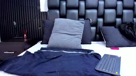 Aurora online show from 11.27.25