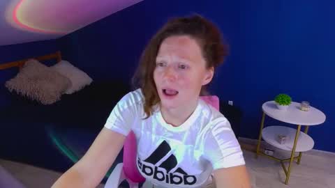 auroraborealis__ online show from 09.28.25