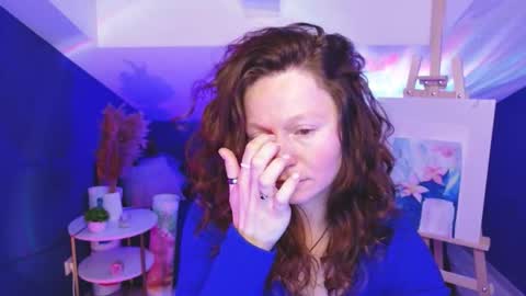 auroraborealis__ online show from 10.12.25