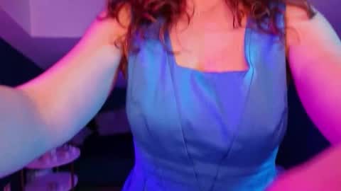 auroraborealis__ online show from 11.04.25