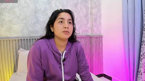 auroragold__ online show from 06.17.26
