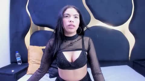 aurorahoney32 online show from 04.29.26