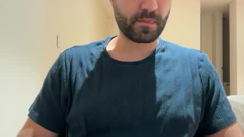 Snapshot of aussie099 chatting on 11.25.25 aussie099 online show from 11.25.25