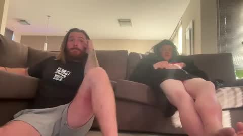 Snapshot of aussie_surf_dude chatting on 12.14.24 Aussie online show from 12.14.24