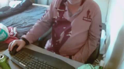 Snapshot of aussiebaker chatting on 10.01.25 aussiebaker online show from 10.01.25