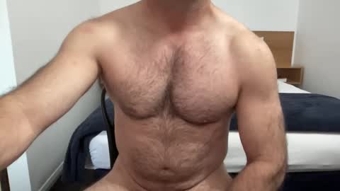 Snapshot of aussiemuscledad chatting on 02.27.26 AussieMuscleDad online show from 02.27.26