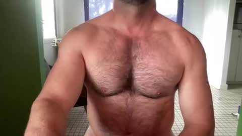 Snapshot of aussiemuscledad chatting on 03.23.26 AussieMuscleDad online show from 03.23.26