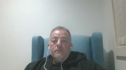 Snapshot of aussiesydguy chatting on 11.21.25 chatbateaussie online show from 11.21.25