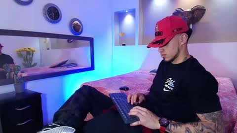 Snapshot of austin_collinss chatting on 12.18.24 AUSTIN online show from 12.18.24