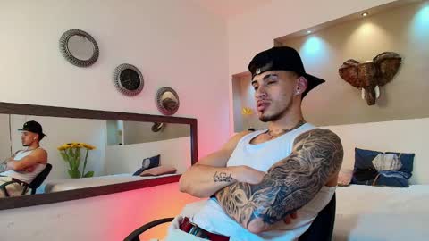 Snapshot of austin_collinss chatting on 01.21.25 AUSTIN online show from 01.21.25