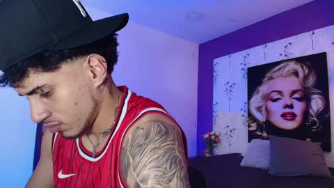 Snapshot of austin_collinss chatting on 03.09.25 AUSTIN online show from 03.09.25