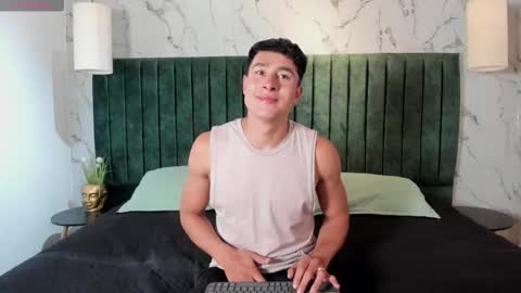 Snapshot of austinjones_ chatting on 01.08.26 Austin online show from 01.08.26