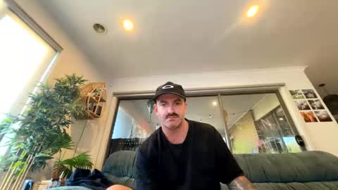 austintoner85 online show from 04.25.26