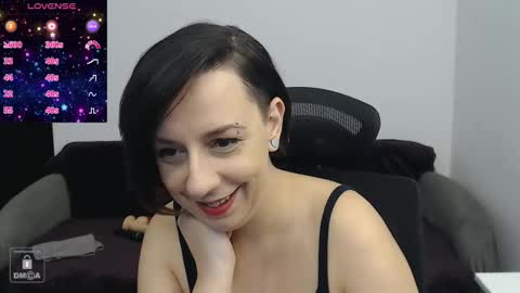 AutumnOpal online show from 11.11.25