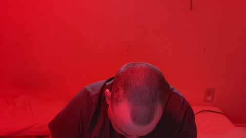 Snapshot of auz1812 chatting on 11.04.25 Auz online show from 11.04.25