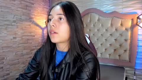              online show from 02.06.25