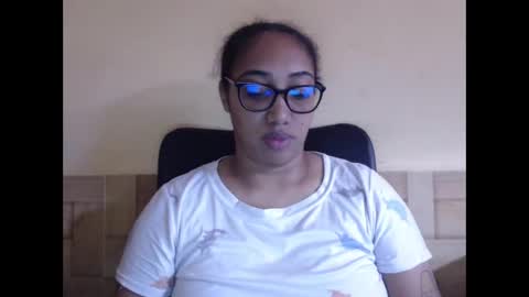Snapshot of ava_f0xy chatting on 09.10.25 Ava Jordana online show from 09.10.25
