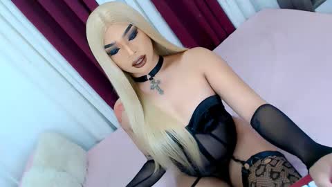 Ava online show from 10.25.25