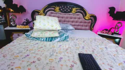 avaaaddamss online show from 10.22.25