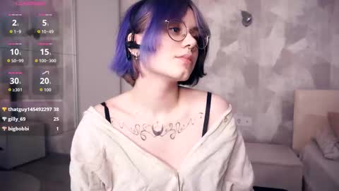 Snapshot of avaobierne chatting on 11.27.25 avaobierne online show from 11.27.25