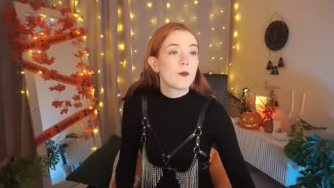 Snapshot of avaryder chatting on 10.22.25 Ava online show from 10.22.25
